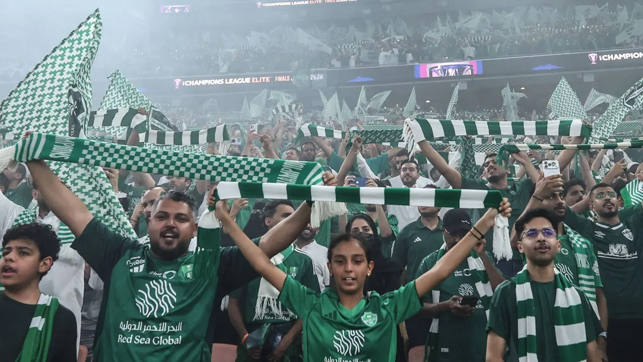 عكس الكبار.. الأهلي يبدأ استعداده للموسم الجديد برحلة مفاجئة